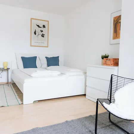 Apartment Raum Life - Urbanes Refugium Mit Parkplatz Straubing